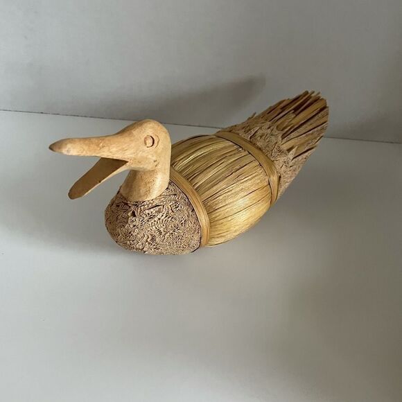 Set of 3 Handmade Corn Husks & Wood Ducks Birds - Picture 5 of 10